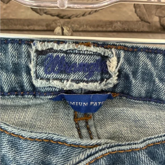 Wrangler Premium Patch Boot Cut Jeans - Picture 8 of 12